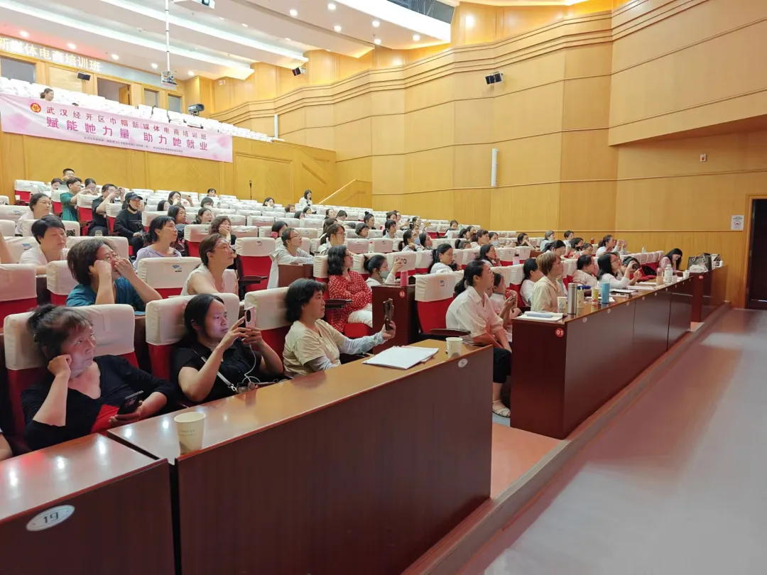 这场培训意义非凡——“五”“零”高手齐聚，HY豪运国际(中国区)官方网站培训论剑。